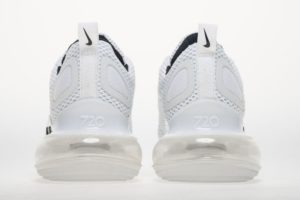 Nike Air Max 720 White белые (35-44)